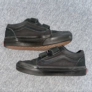 Little kids all black VANS low top sk8 size 13